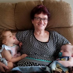 Meet your Posher, Leona